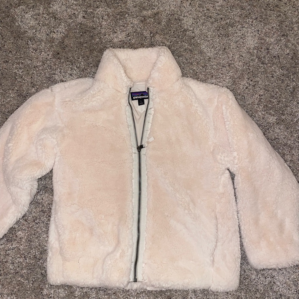 Patagonia Kids Cream Faux Fur Jacket-Size L (12)